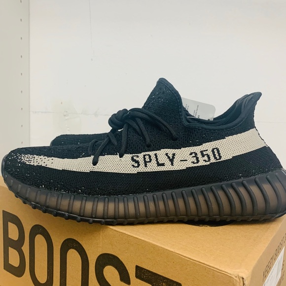 Yeezy boost 350 V2 Oreo - Picture 2 of 4